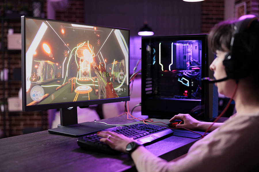 Female PC Gamer